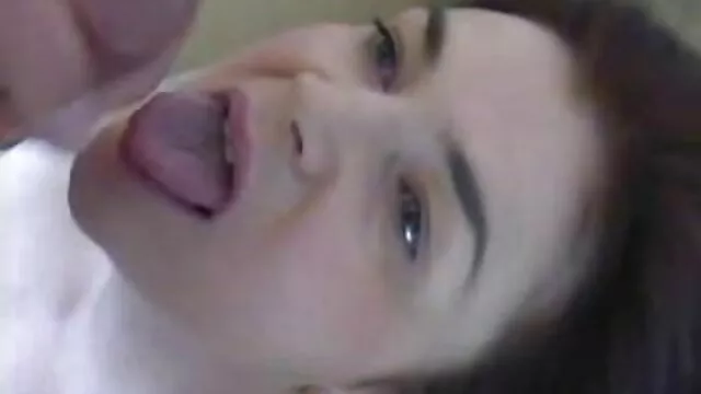 Le mec lèche passionnément le cul d'une pute tv sexe gratuit