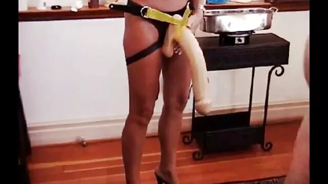La belle-soeur sexy a video sexe xxx gratuit séduit son frère de lettres et l'a baisé