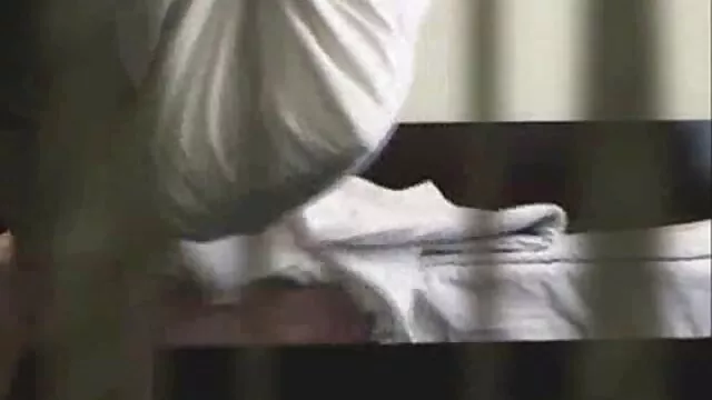 Un homme noir mignon avec une grosse bite baise une fille les films sex gratuit enceinte