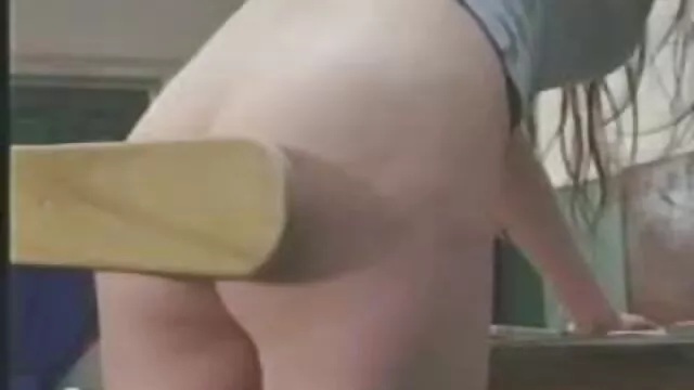 Cutie rousse hd porn gratuit sucé grosse chatte