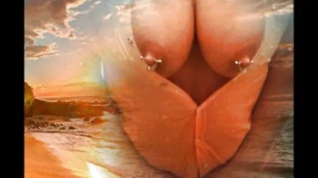 Deux beautés vr porno gratuit passionnées aiment le sexe anal avec un homme chaud