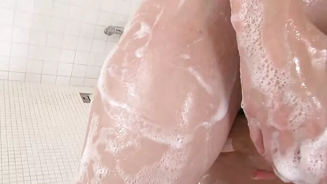 Énorme bite sex en streaming gratuit noire d'un homme noir dans un anal étroit d'une jeune miette