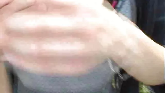 Une jolie blonde video xxx gratuit francais suce un chauffeur de taxi