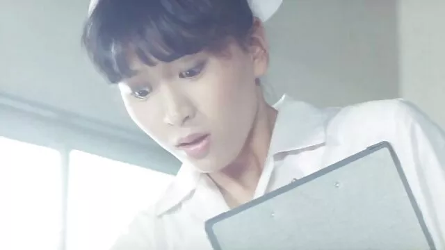 Fille rousse baise films gratuits xxx avec un maître de voiture