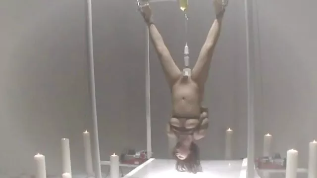 Poussin rousse avec de gros tampons pornos femmes rondes baise suce et avale du sperme