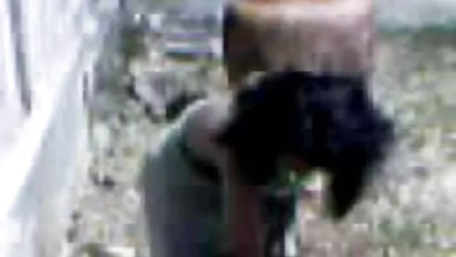 Le mec baise une chienne aux sex gratuit 1000 cheveux roux dans sa bouche