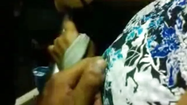 Une fille ébène juteuse d'un physique incroyable est inspirée par une chatte serrée et insatiable film sex arab gratuit d'un jeune homme musclé