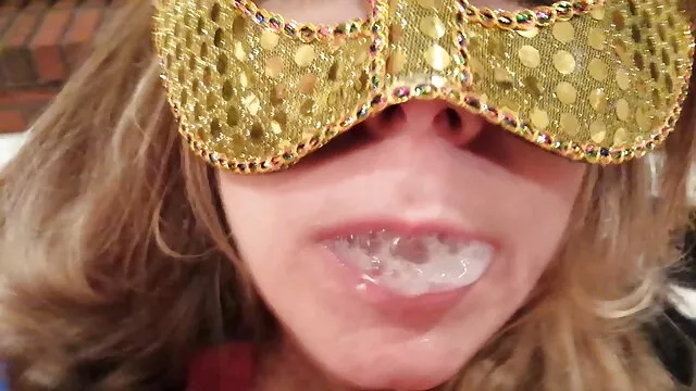 Quelle horreur, le mari fait participer une jeune femme à une orgie sale video porno en vf
