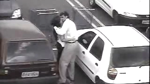 Brunette sexy baisée dans un taxi avec un chauffeur au lieu film pornodrom de payer