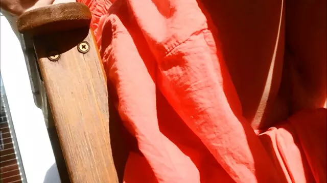 Salope en bas roses suce une bite avec chaleur, ses trous ont été arrachés avec une variété de jouets, puis ont commencé à baiser film porno arabe complet une bite raide