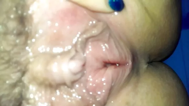 Jeune xxxl porno gratuit brune baise dans un hôtel