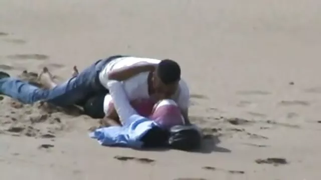 Quatre mecs et film porno entierement gratuit juste une fille